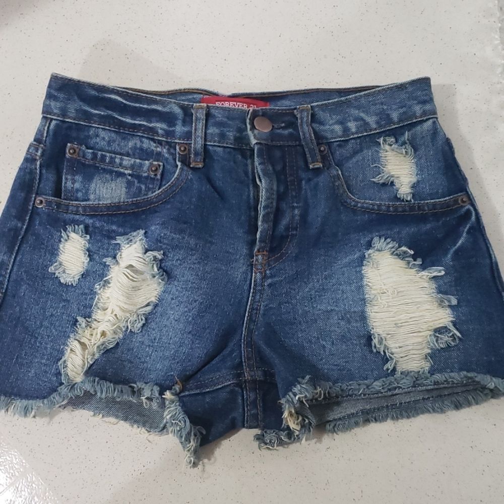Forever 21 button fly distressed Shorts Size 24